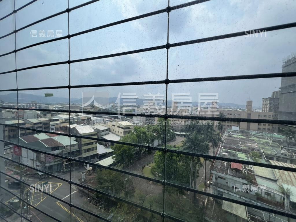 台中軟體園區商辦有車位房屋室內格局與周邊環境