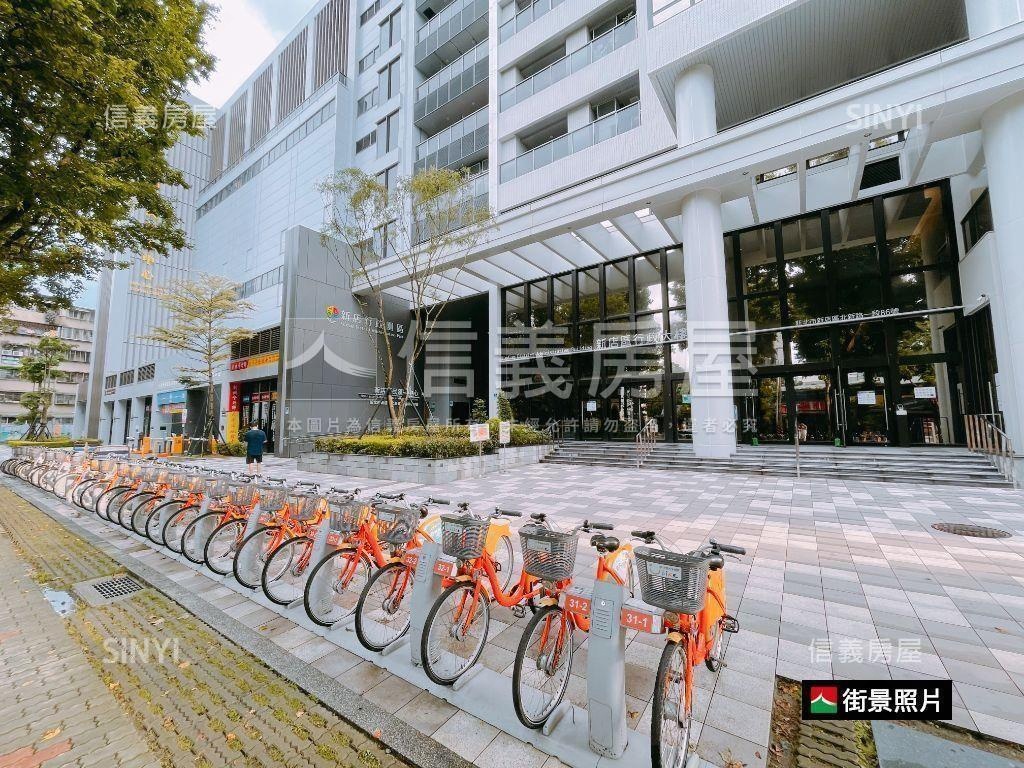 區公所捷運大三房坡平車位房屋室內格局與周邊環境