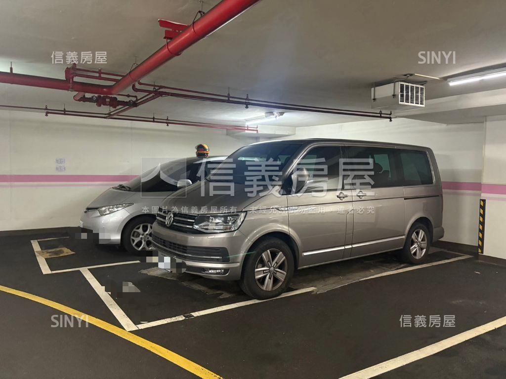 浪漫紐約精美裝潢三房平車房屋室內格局與周邊環境