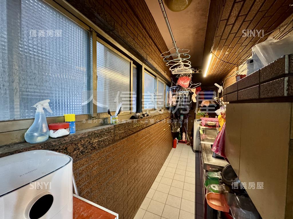 花廣創業成家店面房屋室內格局與周邊環境