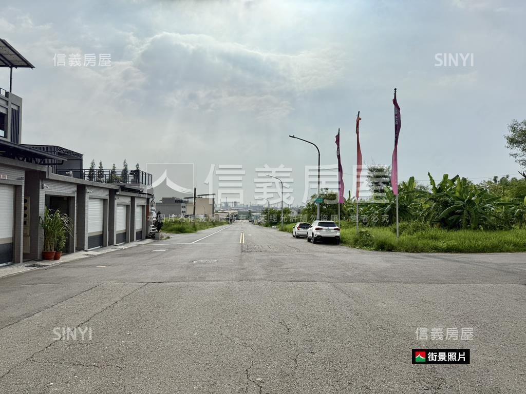 小港大地坪車庫透天房屋室內格局與周邊環境