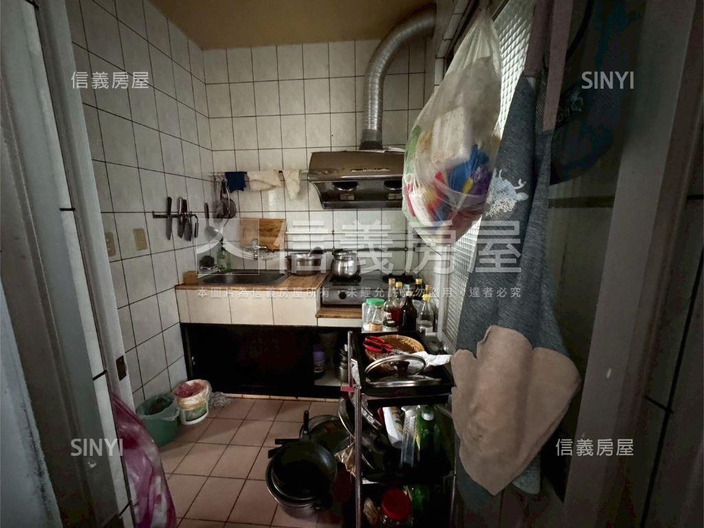 幽靜二樓邊間美寓房屋室內格局與周邊環境