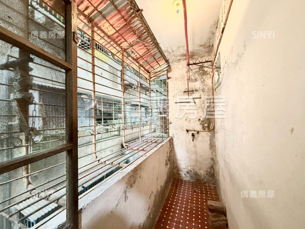 新生街小資三樓免爬高房屋室內格局與周邊環境