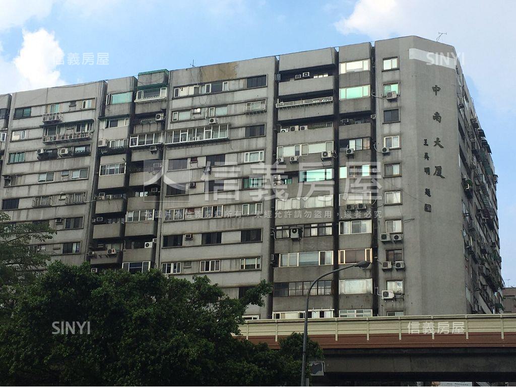 附中學區中南一樓房屋室內格局與周邊環境