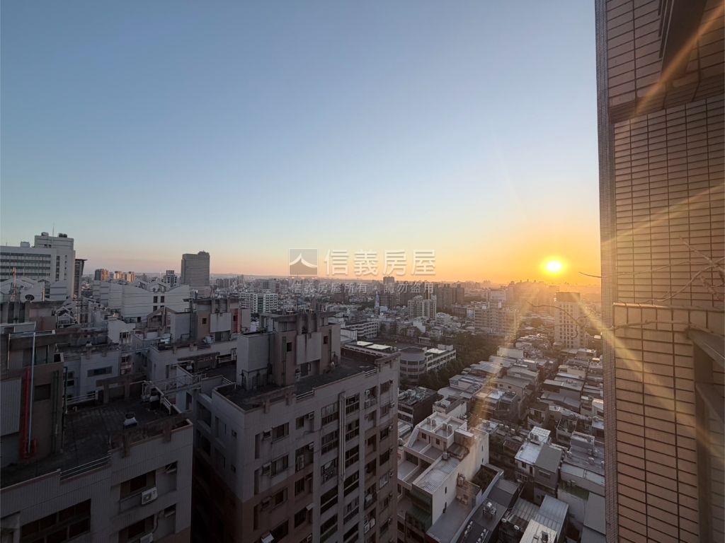 鳥瞰海華●國際之星２房房屋室內格局與周邊環境