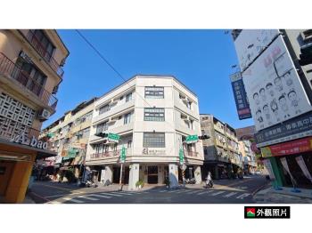 近火車站成大商圈角窗旅館