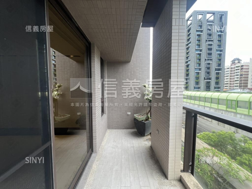 德鑫如一四房雙平車精裝宅房屋室內格局與周邊環境