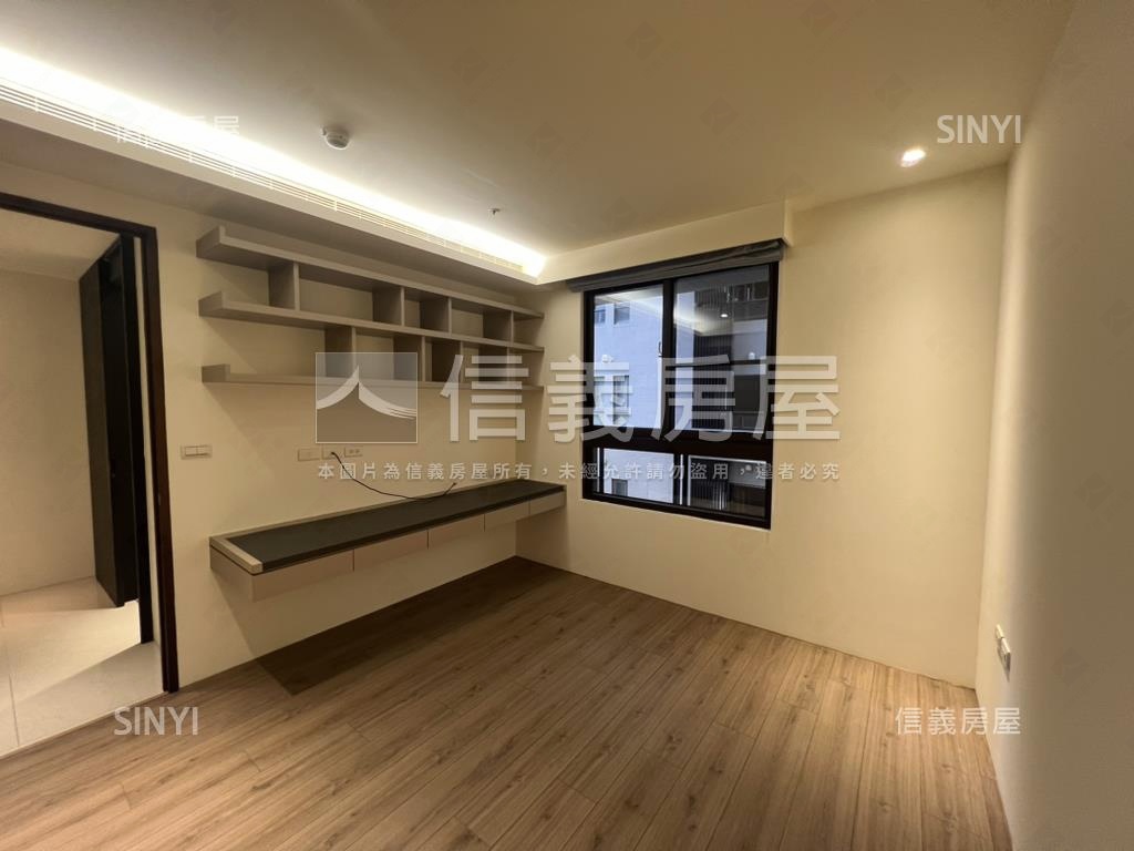 德鑫如一四房雙平車精裝宅房屋室內格局與周邊環境
