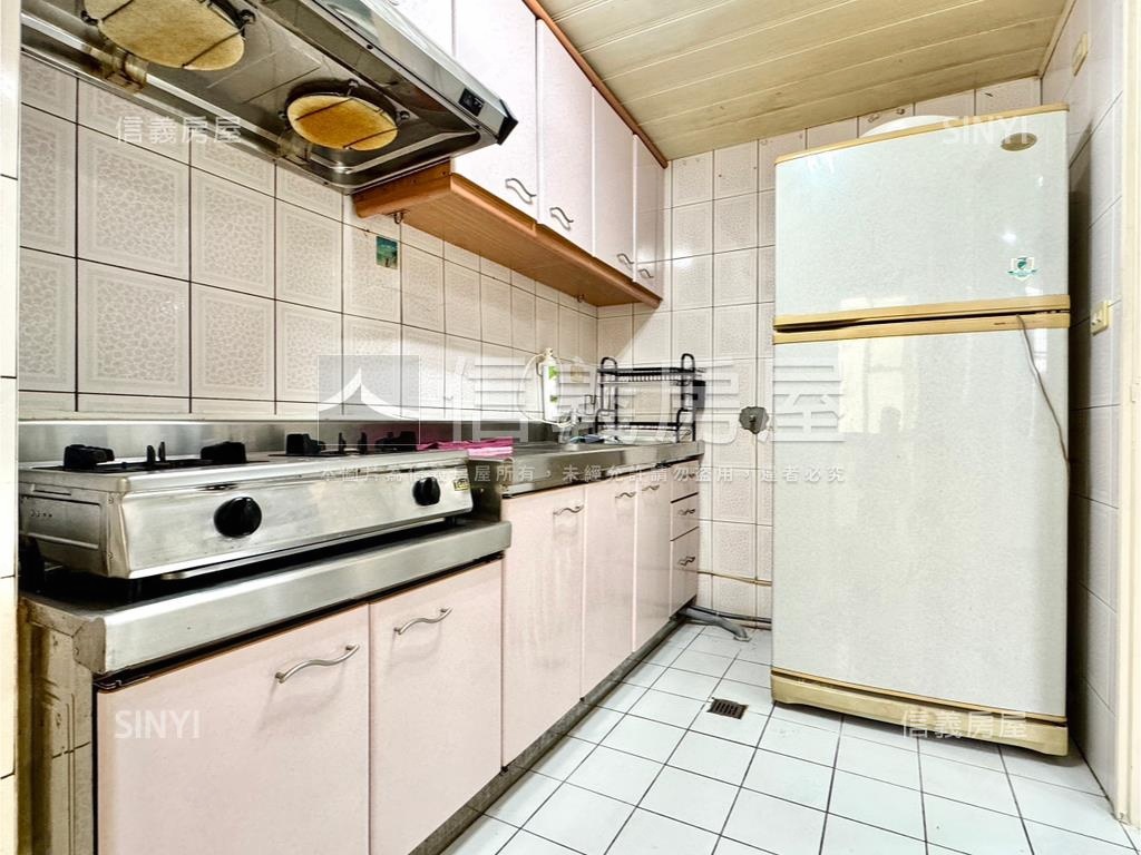 近高醫輕軌景觀兩房平車房屋室內格局與周邊環境