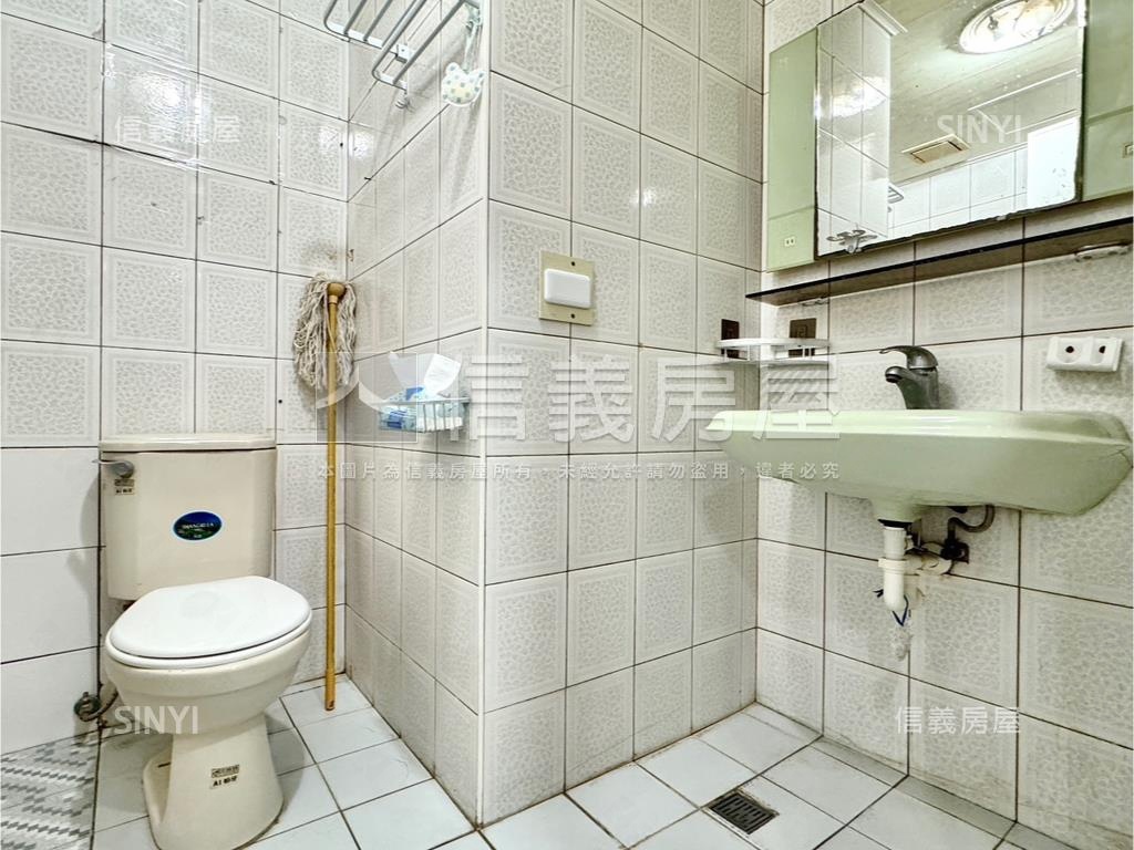 近高醫輕軌景觀兩房平車房屋室內格局與周邊環境