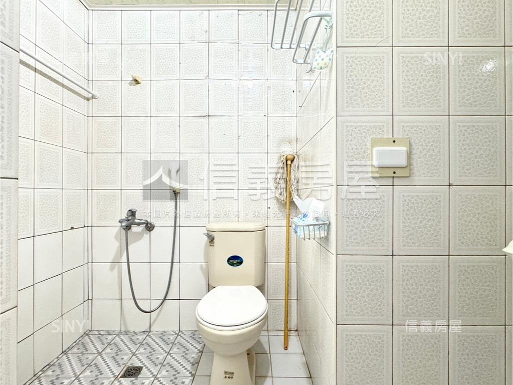 近高醫輕軌景觀兩房平車房屋室內格局與周邊環境