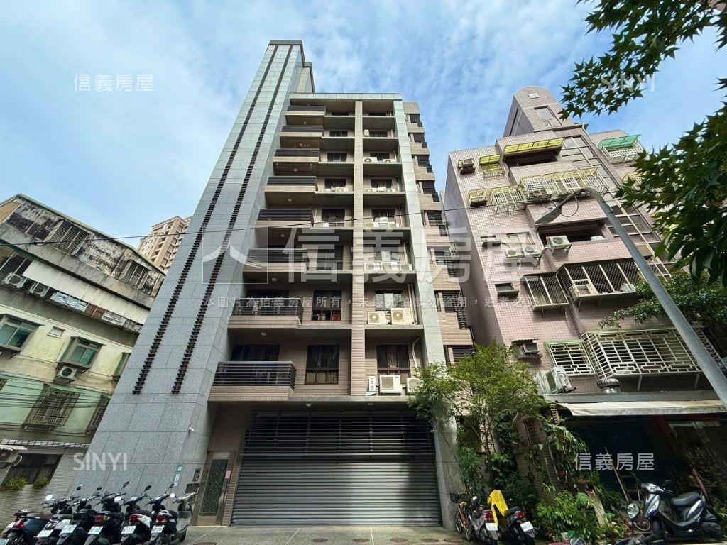 一層一戶頂溪電梯３房車位房屋室內格局與周邊環境