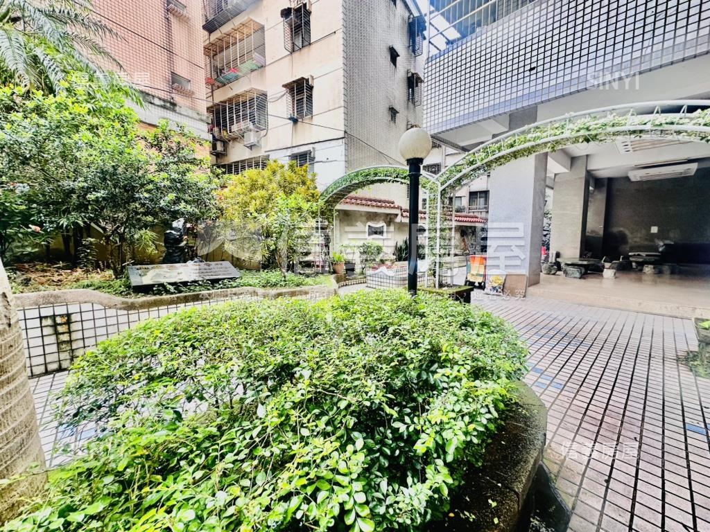 豪門捷境＿稀有高樓景觀宅房屋室內格局與周邊環境
