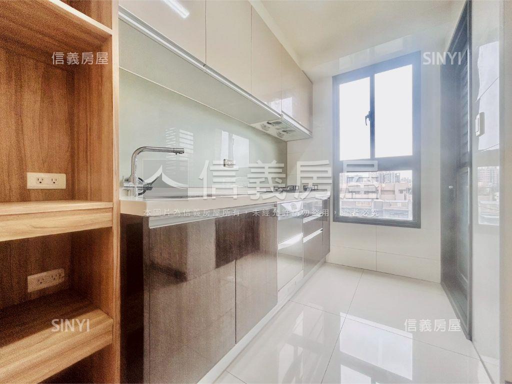 五月天嵐三房雙車視野戶房屋室內格局與周邊環境