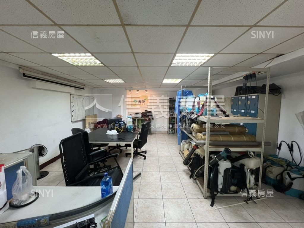 信義區低總面寬一樓店辦房屋室內格局與周邊環境