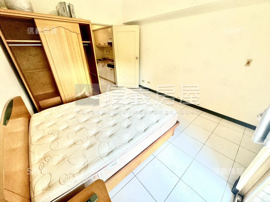 力霸獨立客廳景觀大套房房屋室內格局與周邊環境