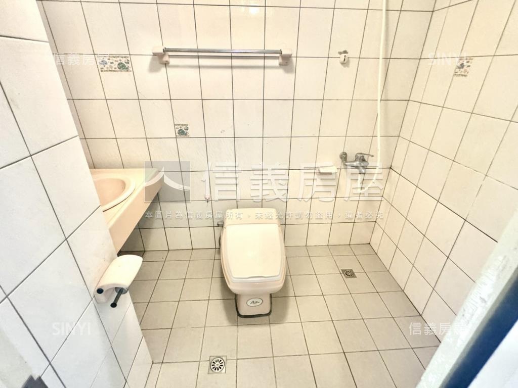 力霸獨立客廳景觀大套房房屋室內格局與周邊環境