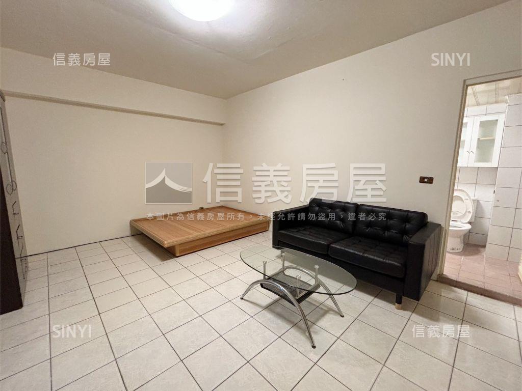 大墩十二街機能好套房房屋室內格局與周邊環境