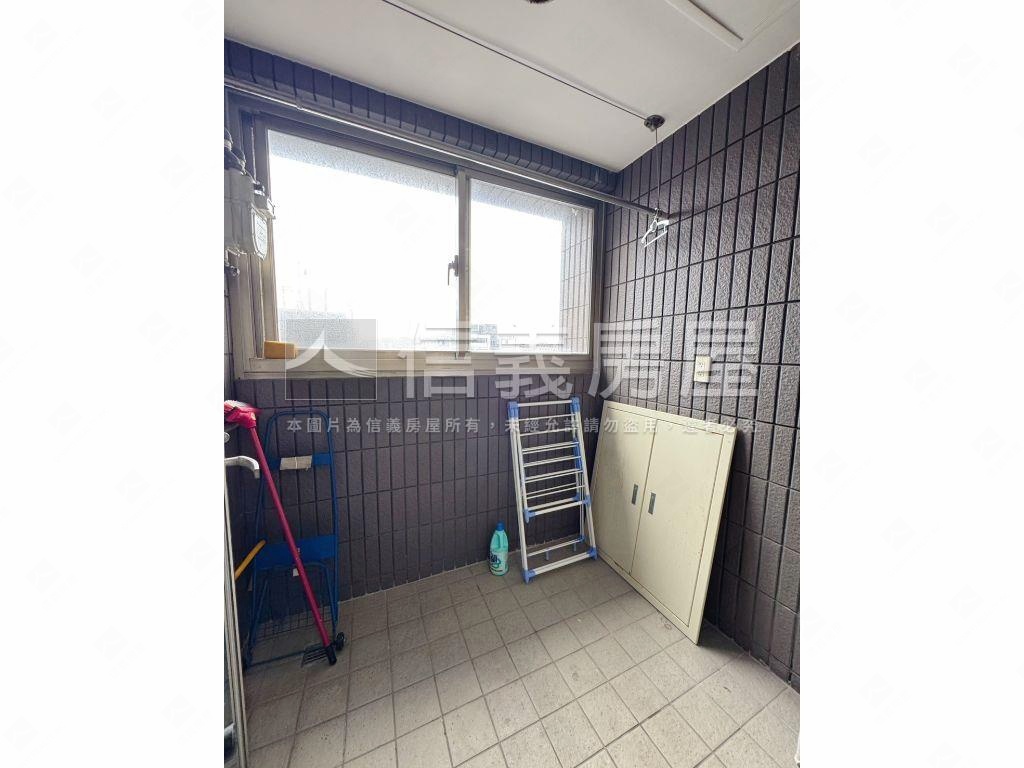 ⭐長虹大鎮美兩房＋車位⭐房屋室內格局與周邊環境