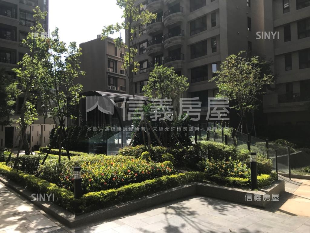 三房雙車位京王質感社區房屋室內格局與周邊環境