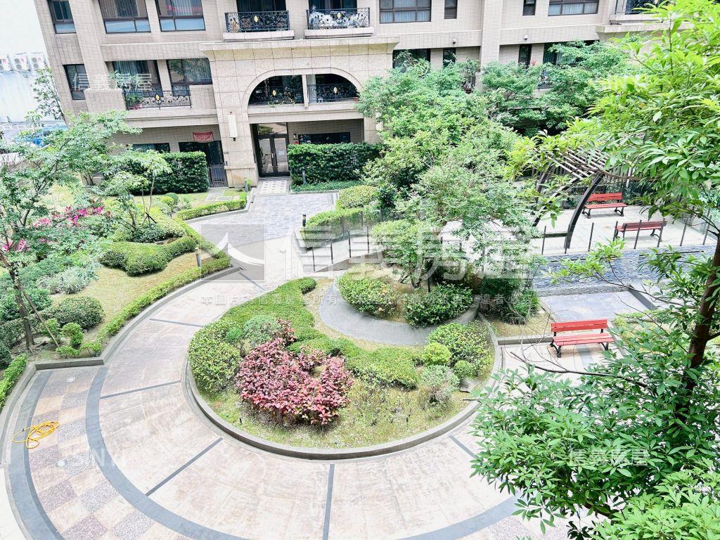 三房雙車位京王質感社區房屋室內格局與周邊環境