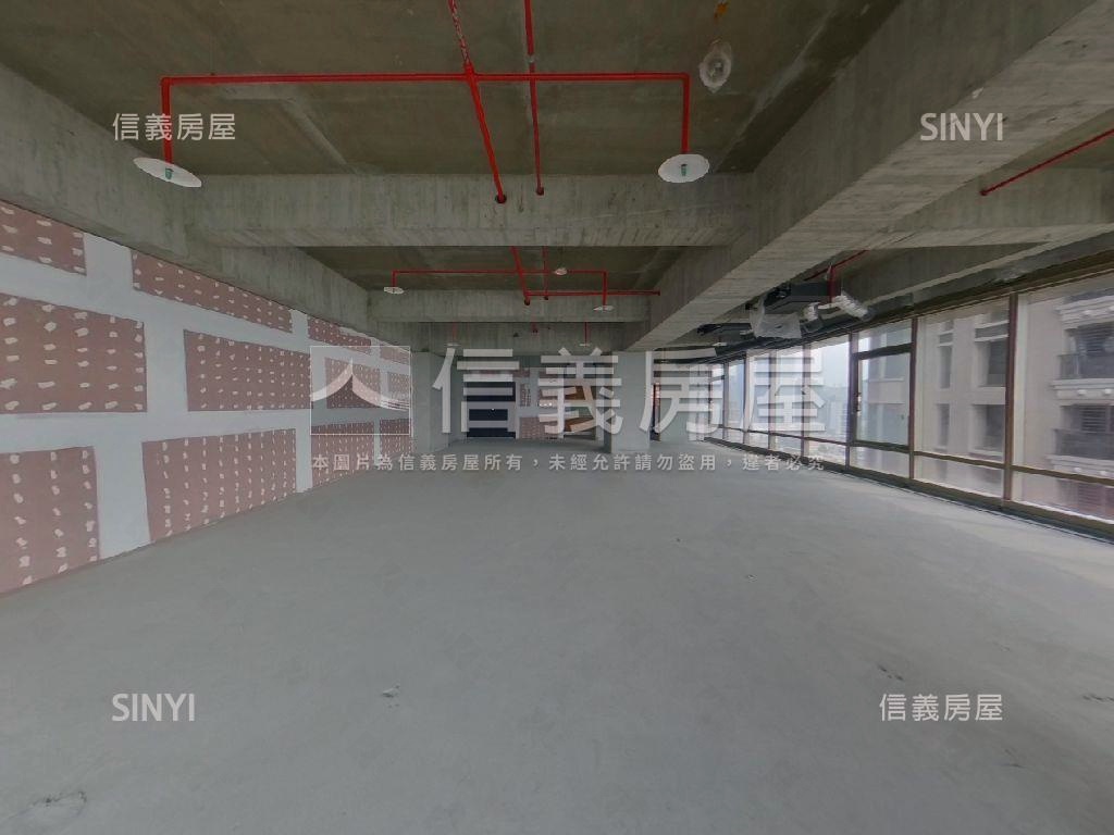 七期ＴＯＰ１商業辦公室房屋室內格局與周邊環境