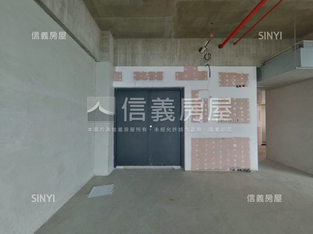 七期ＴＯＰ１商業辦公室房屋室內格局與周邊環境