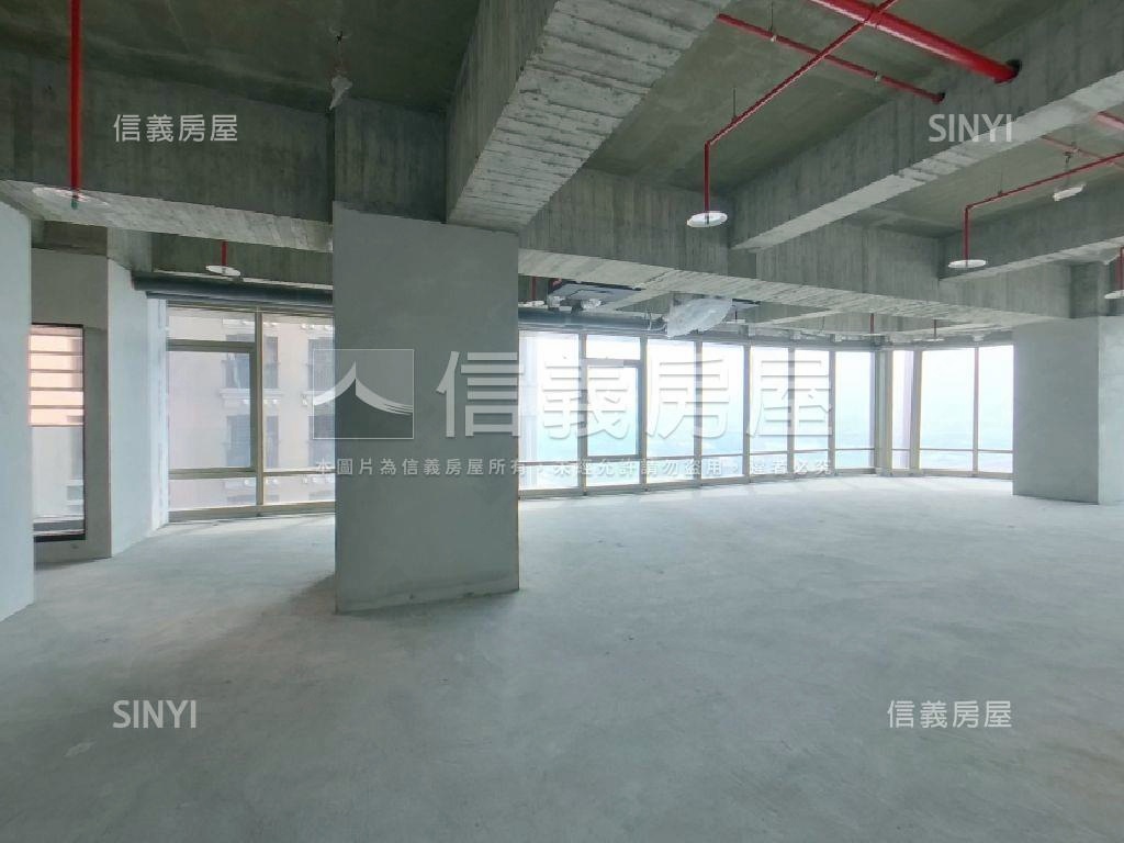 七期ＴＯＰ１商業辦公室房屋室內格局與周邊環境