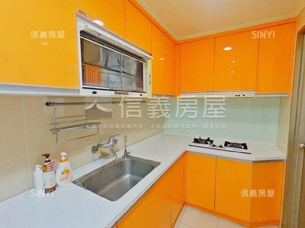 大家風範三房車位房屋室內格局與周邊環境