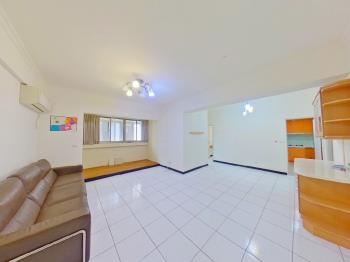 大家風範三房車位