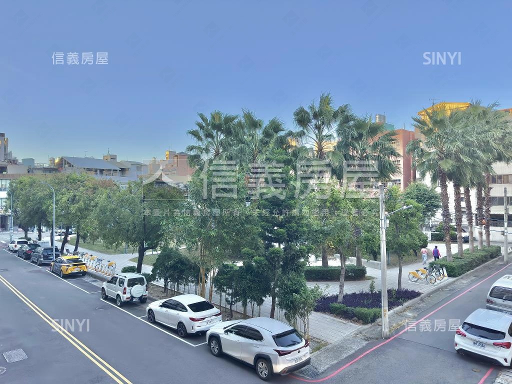 西區文商店面公園第一排房屋室內格局與周邊環境