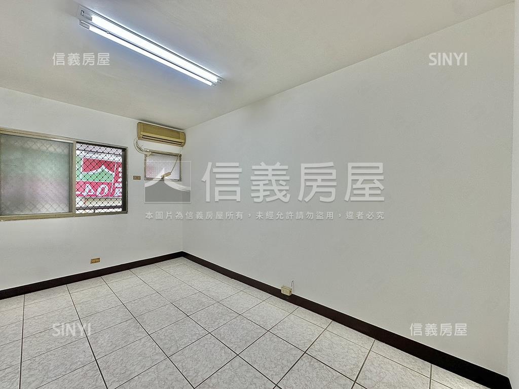 西區文商店面公園第一排房屋室內格局與周邊環境