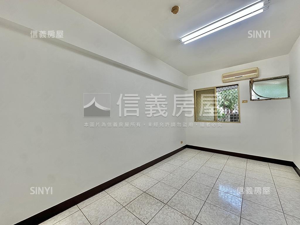 西區文商店面公園第一排房屋室內格局與周邊環境