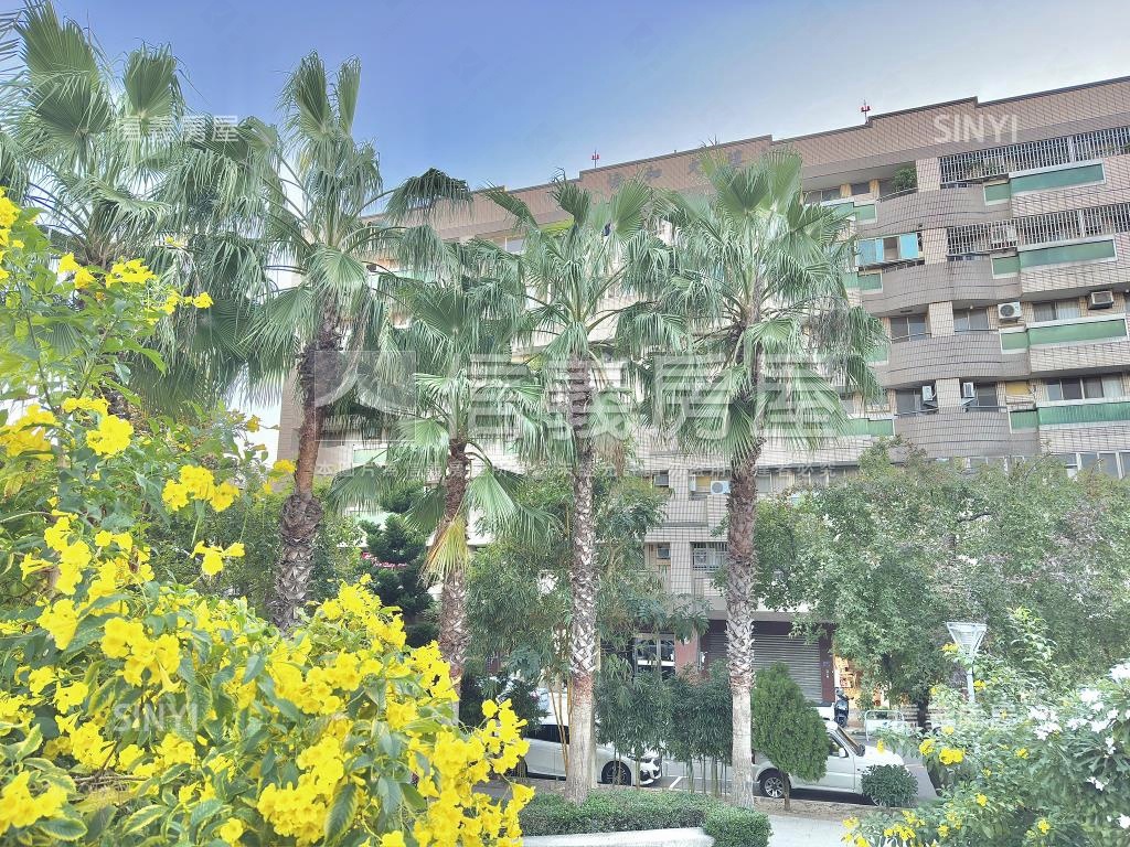 西區文商店面公園第一排房屋室內格局與周邊環境