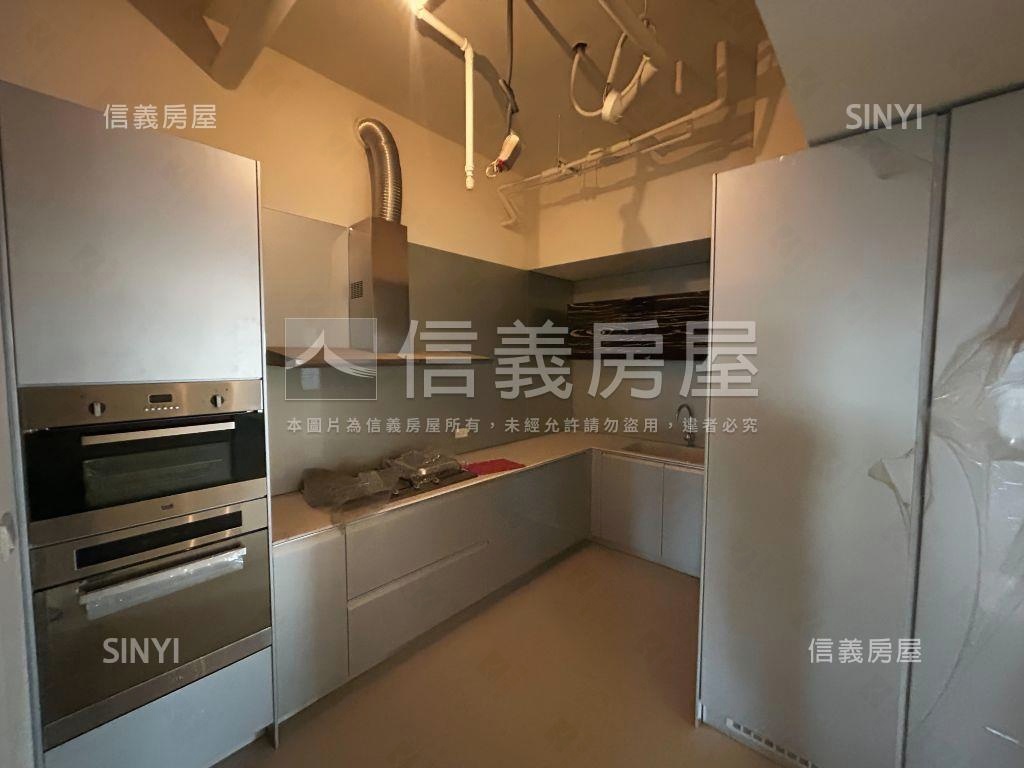 南屯文心森詠。四房大空間房屋室內格局與周邊環境