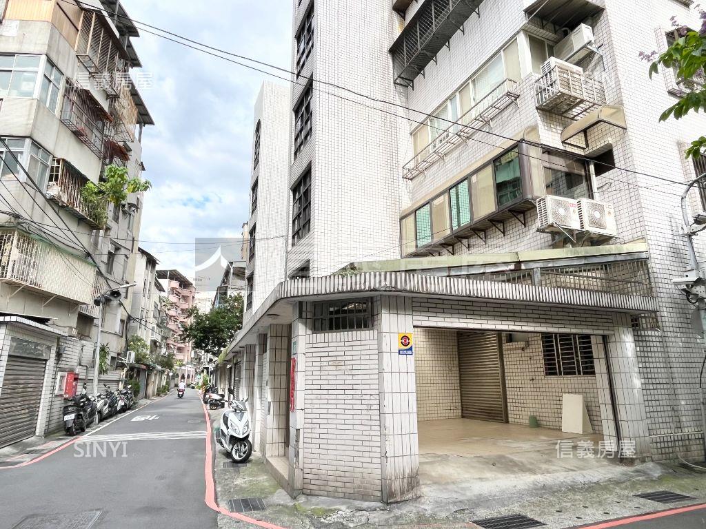 頂溪站～公園採光三房車位房屋室內格局與周邊環境