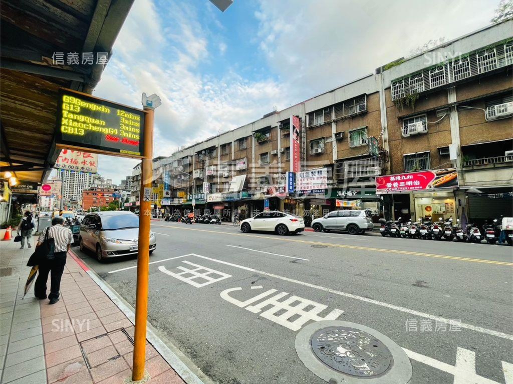 新★正民族路一起發金店面房屋室內格局與周邊環境