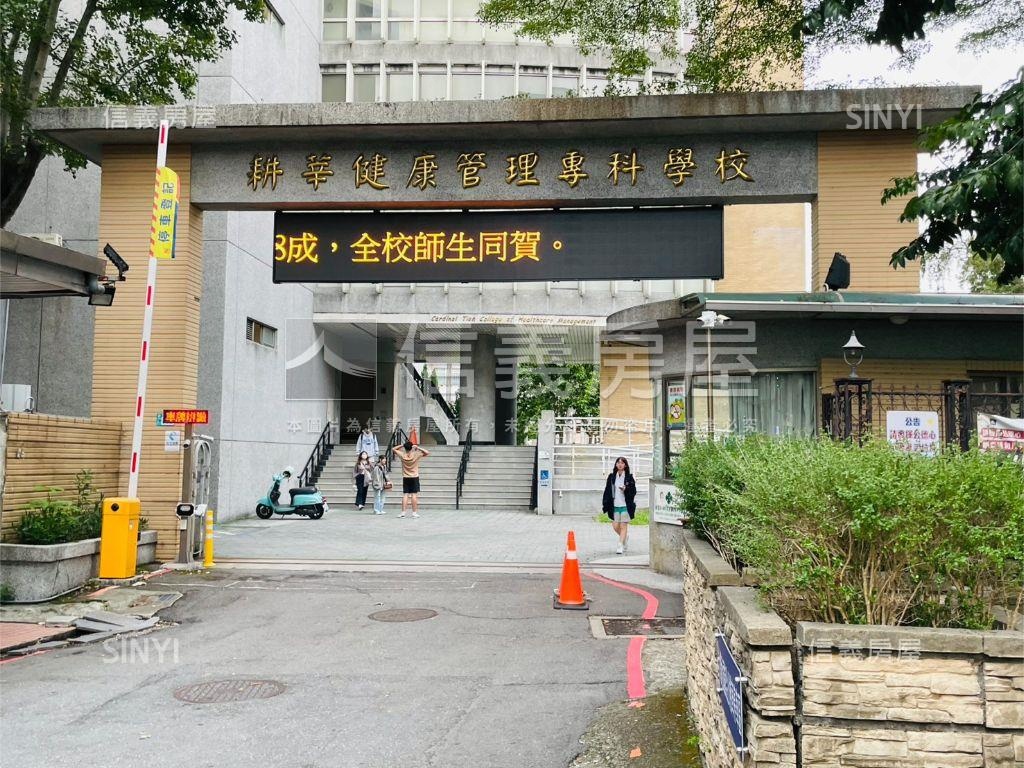 新★正民族路一起發金店面房屋室內格局與周邊環境