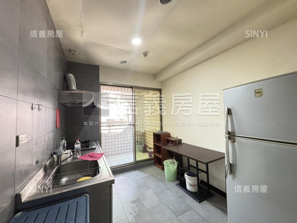 優美高樓三房建興學區房屋室內格局與周邊環境