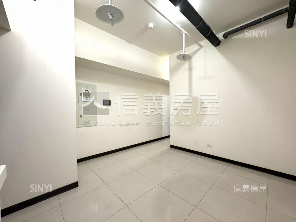 世界花園小巧玲瓏房屋室內格局與周邊環境