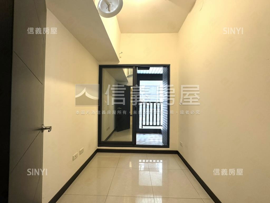 世界花園小巧玲瓏房屋室內格局與周邊環境