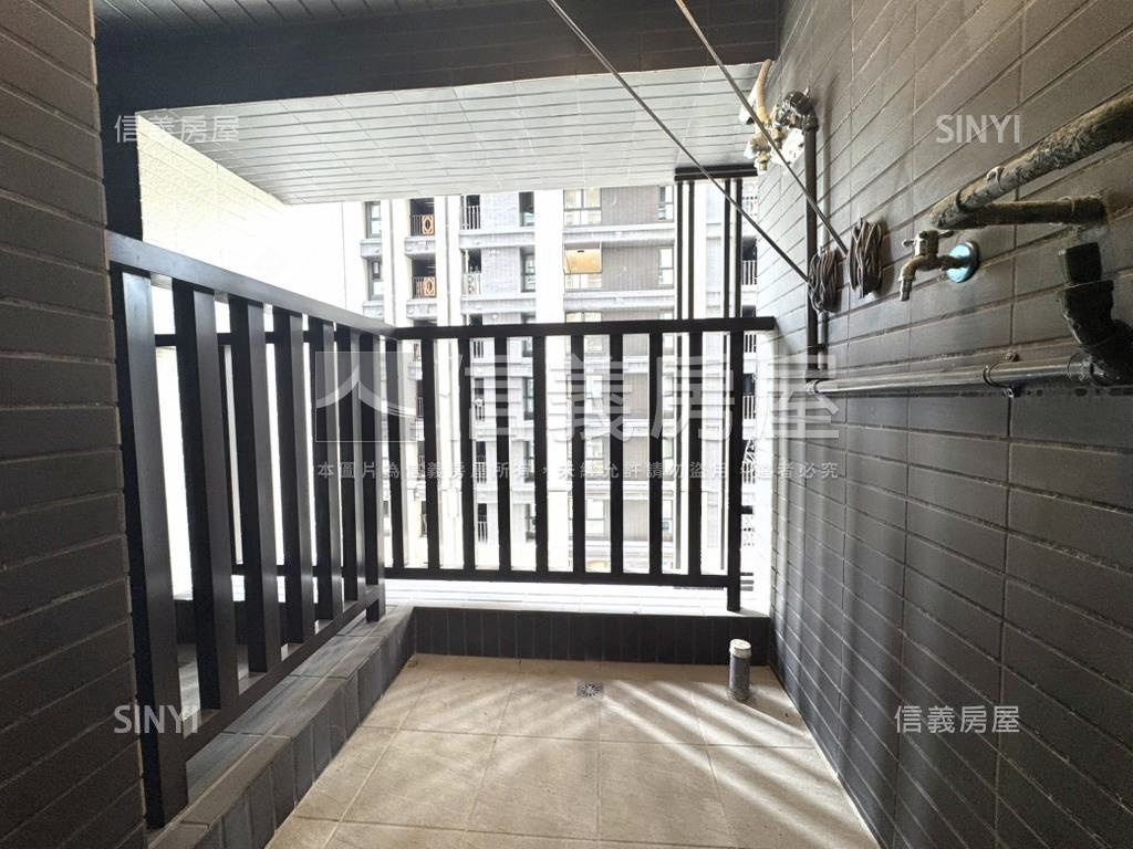 世界花園小巧玲瓏房屋室內格局與周邊環境