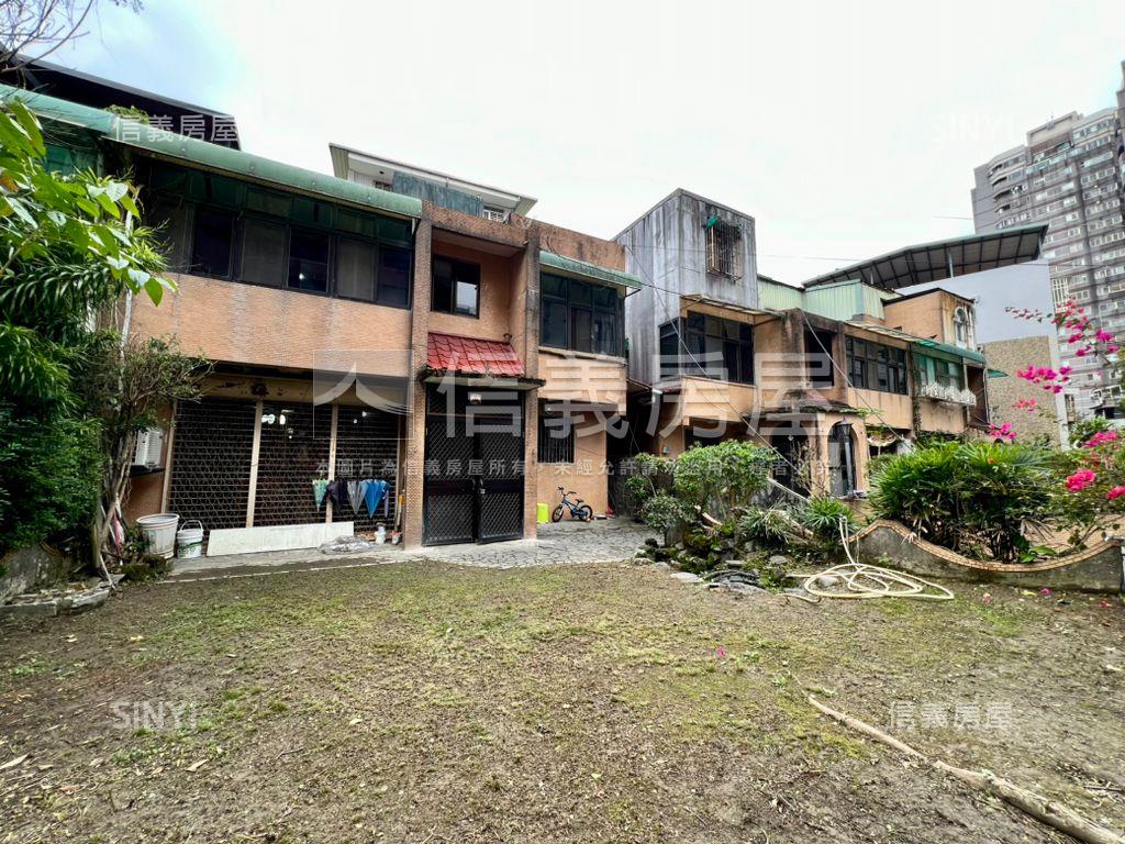 車庫庭園邊間美墅｜免上山房屋室內格局與周邊環境