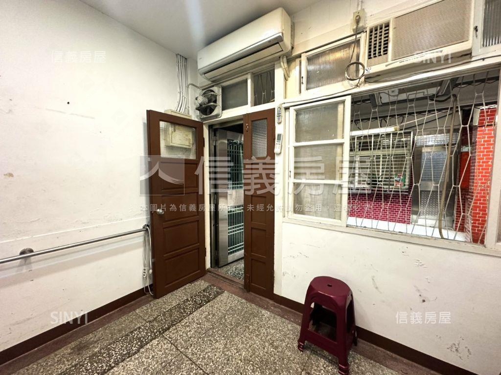 近萬華車站透天厝房屋室內格局與周邊環境