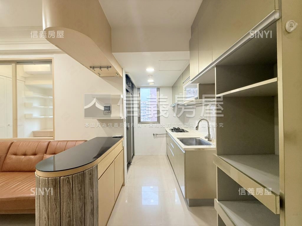 新站歐洲精美兩房車位房屋室內格局與周邊環境