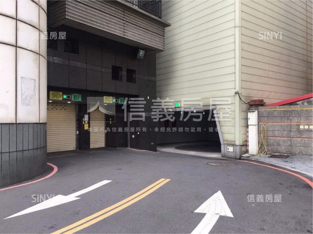 頂溪捷運獨立產權車位房屋室內格局與周邊環境
