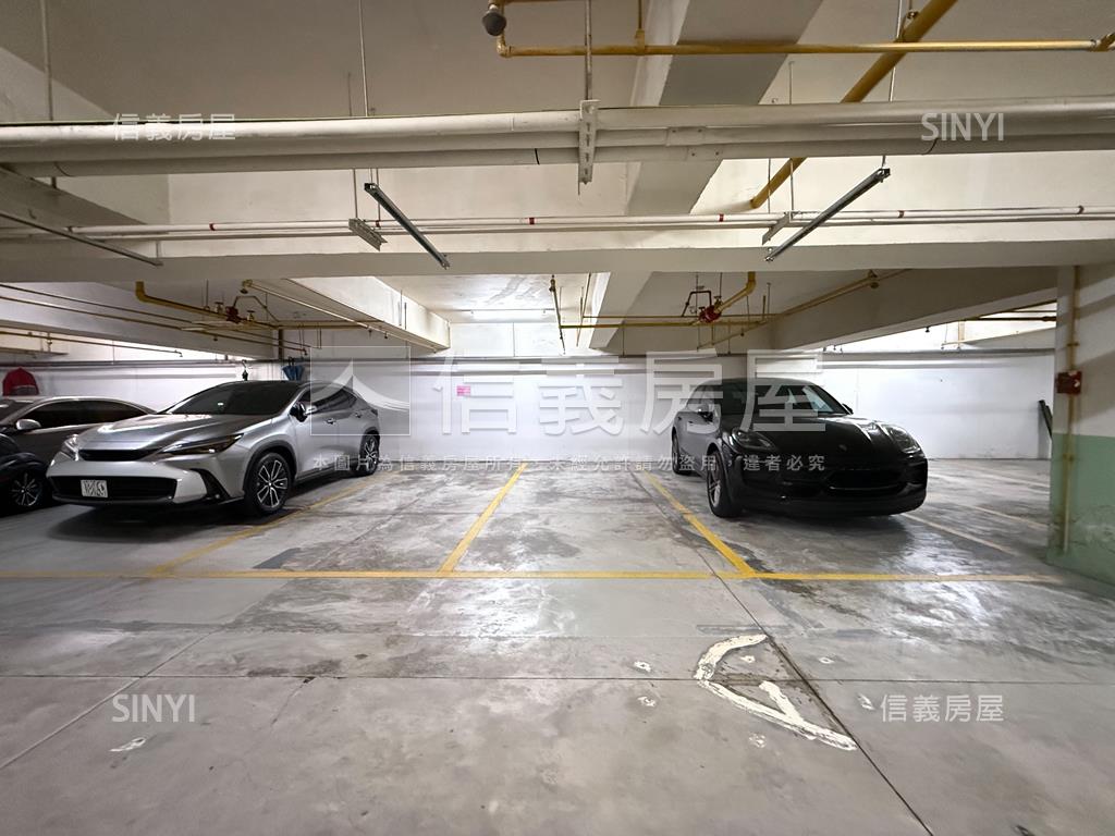 鑽石名門稀有邊間三房房屋室內格局與周邊環境