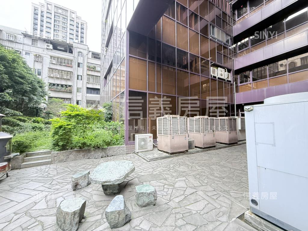 鑽石名門稀有邊間三房房屋室內格局與周邊環境