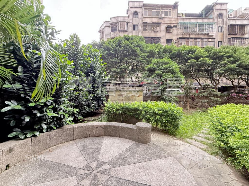 鑽石名門稀有邊間三房房屋室內格局與周邊環境