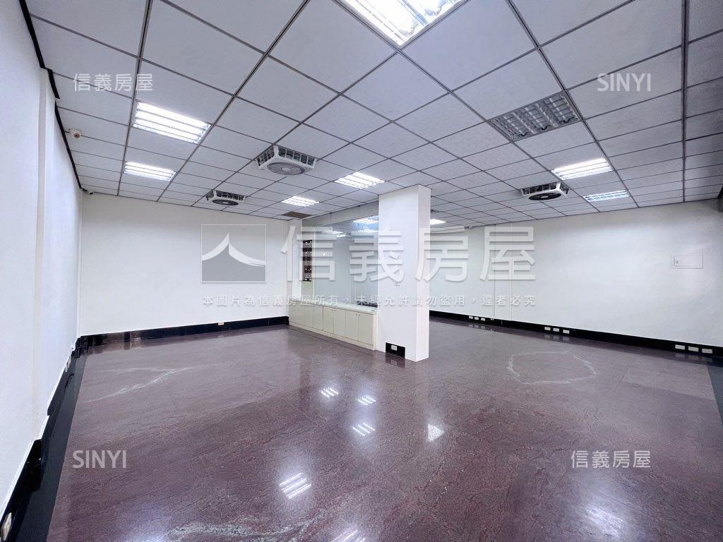南屯臨路透天Ｂ房屋室內格局與周邊環境